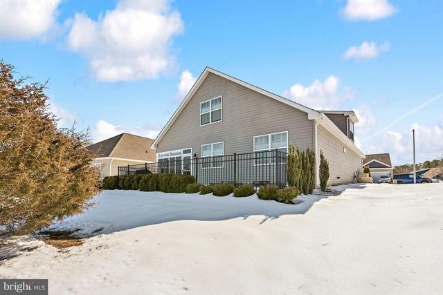 18 RACCOON LANE, Barnegat, NJ 08005