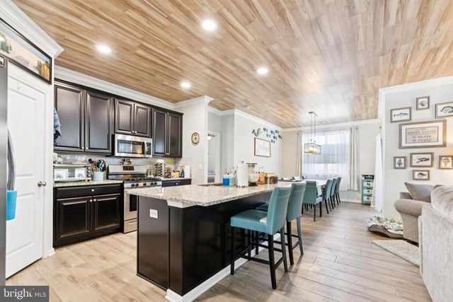 18 RACCOON LANE, Barnegat, NJ 08005