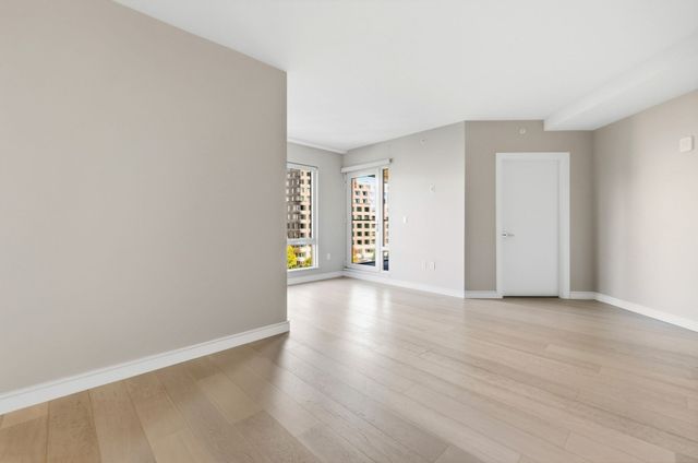 110 Broad 703, Boston, MA 02110