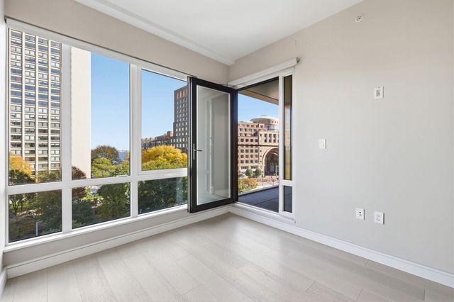 110 Broad 703, Boston, MA 02110