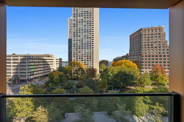 110 Broad 703, Boston, MA 02110