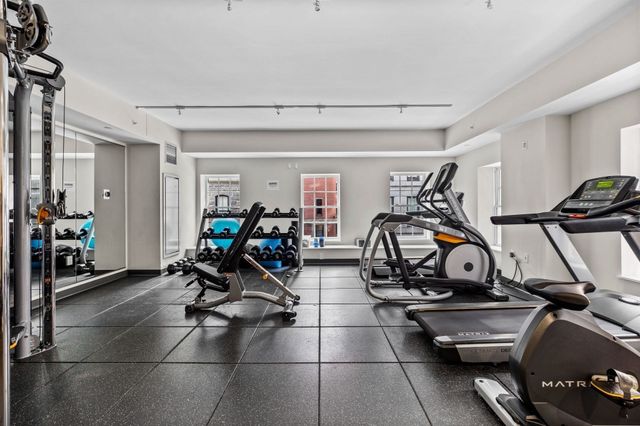 110 Broad 703, Boston, MA 02110