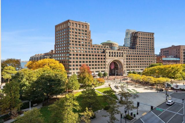 110 Broad 703, Boston, MA 02110