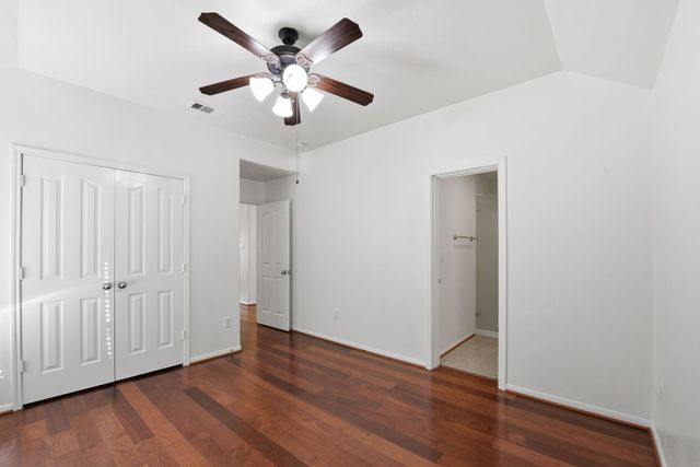 8702 Challis Park Court, Houston, TX 77040