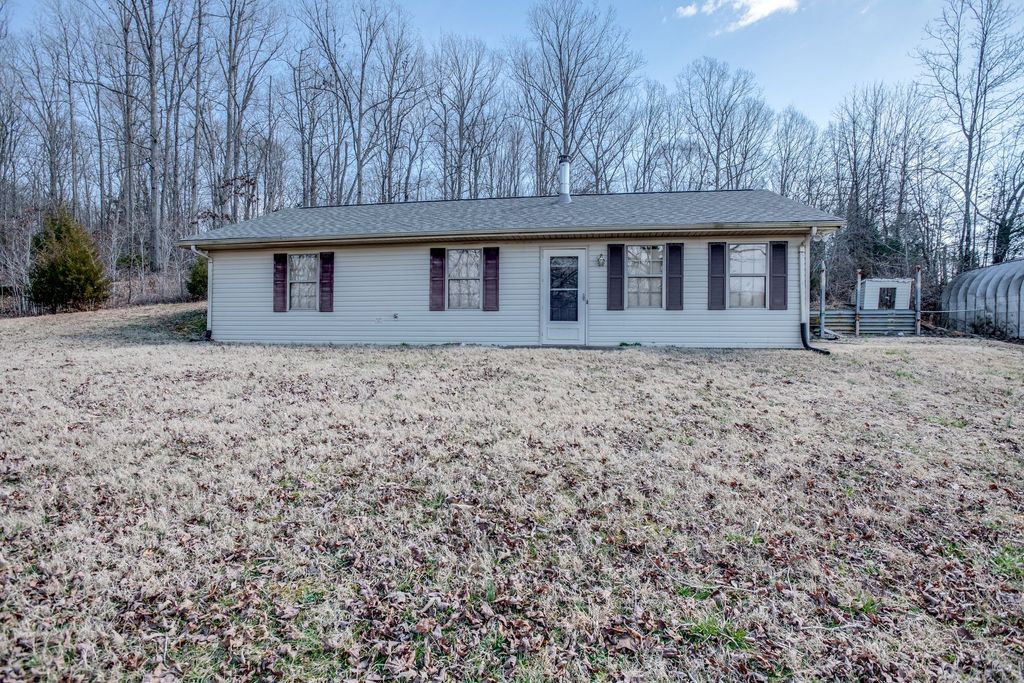 4460 Bold Springs Rd, Mc Ewen, TN 37101