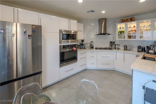 2649 Golden Sands Drive, Las Vegas, NV 89128