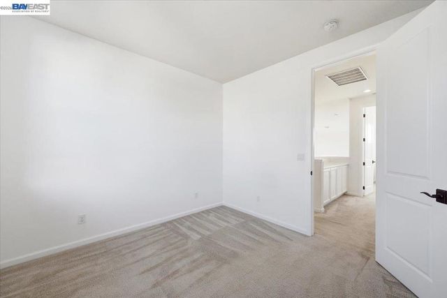 4243 Sunset View Dr, Dublin, CA 94568