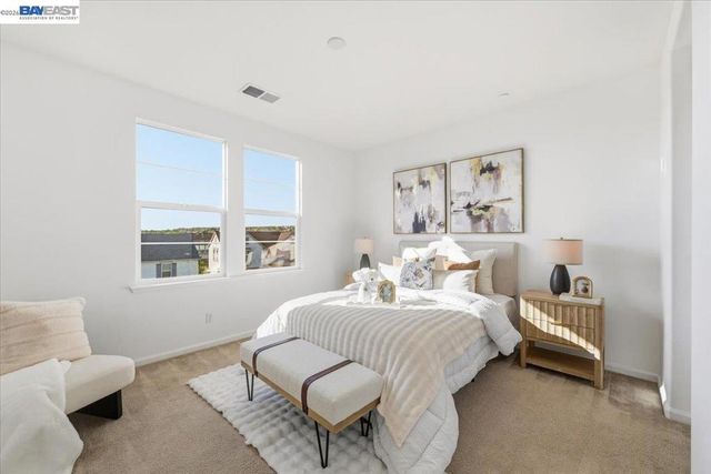 4243 Sunset View Dr, Dublin, CA 94568
