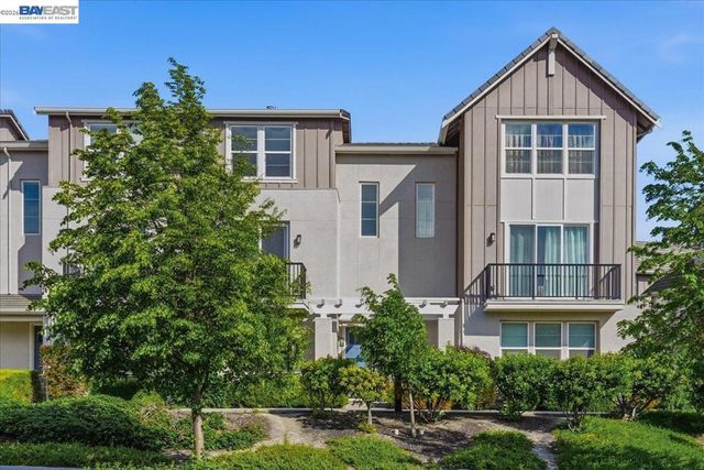 4243 Sunset View Dr, Dublin, CA 94568