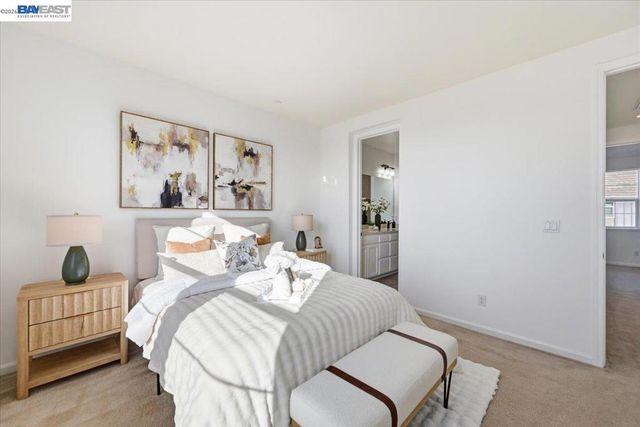 4243 Sunset View Dr, Dublin, CA 94568