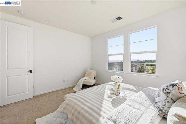 4243 Sunset View Dr, Dublin, CA 94568
