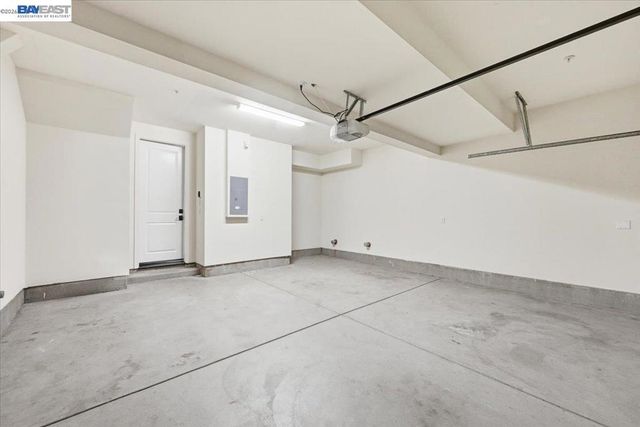 4243 Sunset View Dr, Dublin, CA 94568