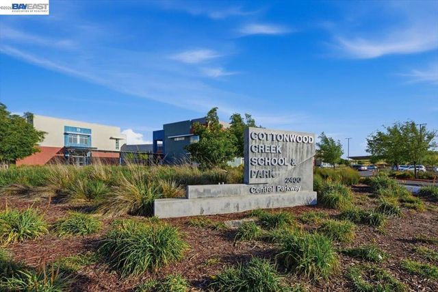 4243 Sunset View Dr, Dublin, CA 94568