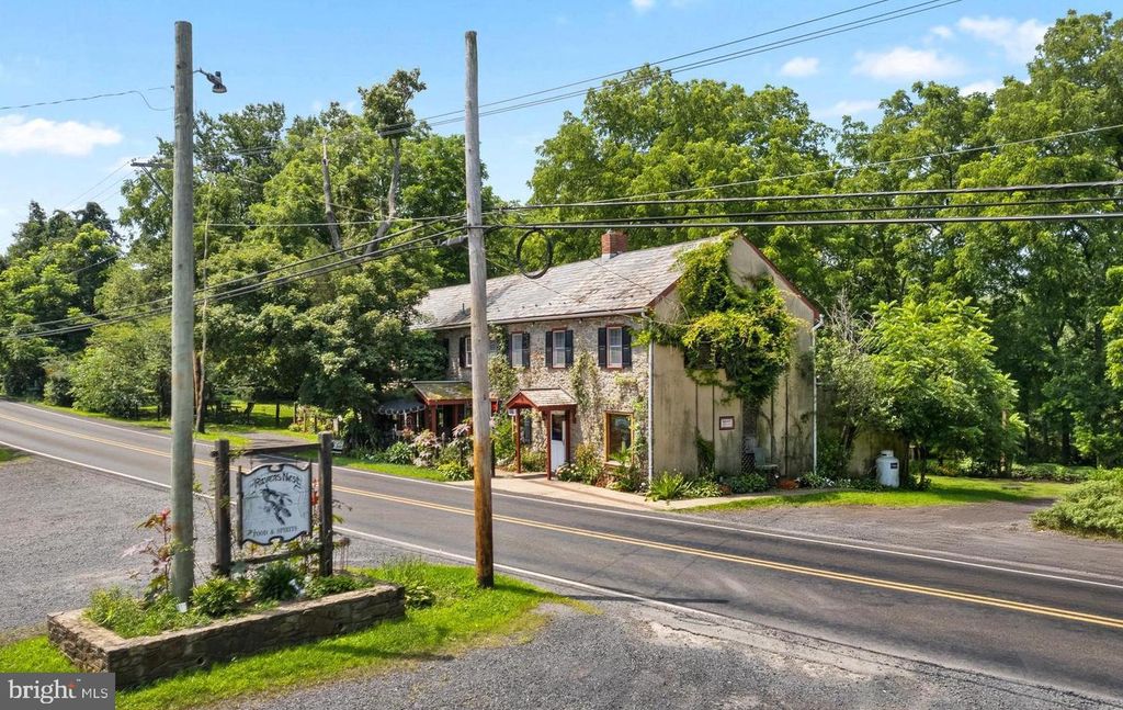 625 OLD BETHLEHEM RD, Quakertown, PA 18951