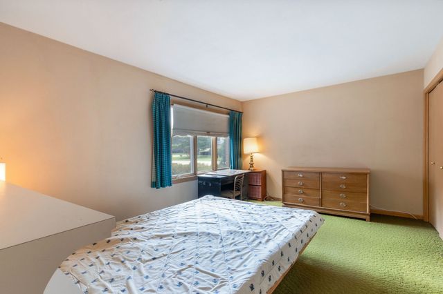 1135 Adirondack Drive, Northbrook, IL 60062