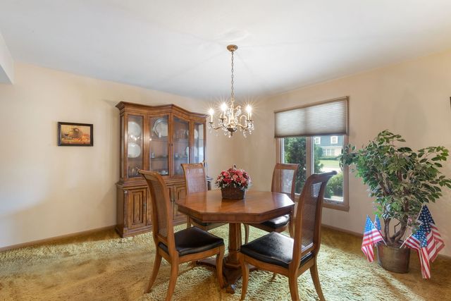 1135 Adirondack Drive, Northbrook, IL 60062