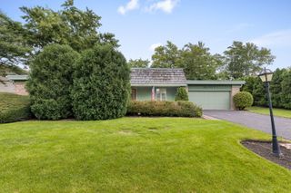 1135 Adirondack Drive, Northbrook, IL 60062