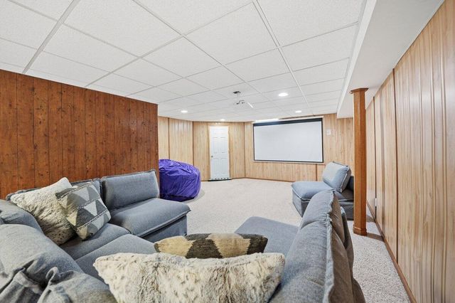 1804 Edith Way, Crown Point, IN 46307