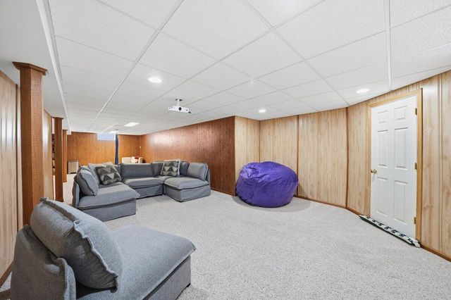 1804 Edith Way, Crown Point, IN 46307