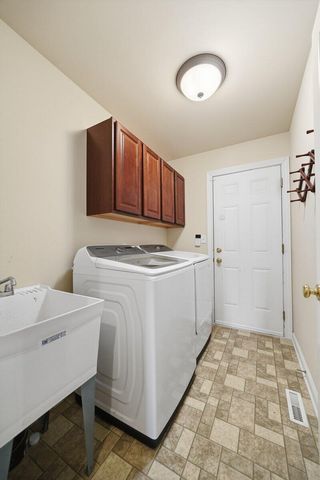 1804 Edith Way, Crown Point, IN 46307