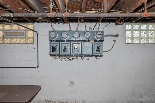 18 Gahl Terrace, Reading, OH 45215