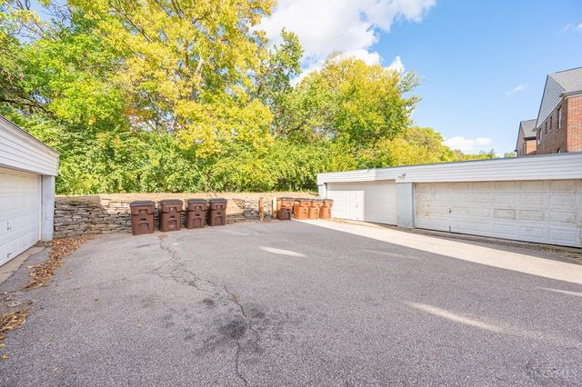 18 Gahl Terrace, Reading, OH 45215