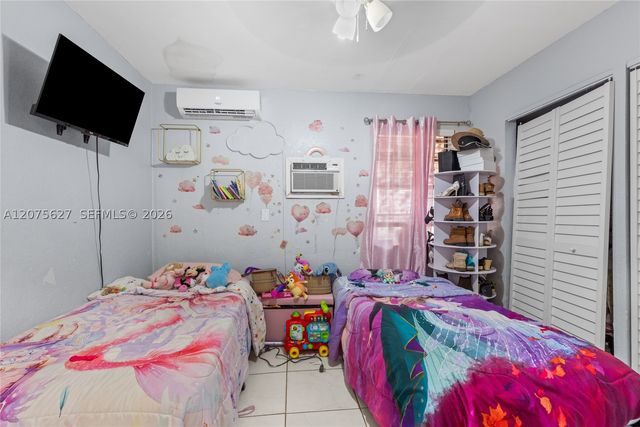 755 Harem Ave, Opa Locka, FL 33054
