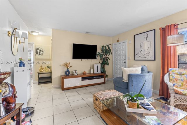755 Harem Ave, Opa Locka, FL 33054