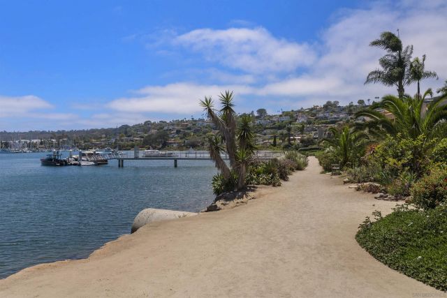 1021 Scott 159, San Diego, CA 92106