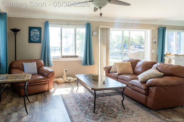 2082 Kingston Street, White Lake Charter Township, MI 48386