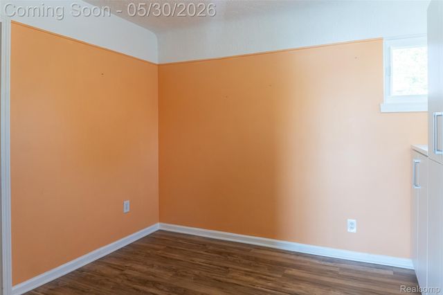 2082 Kingston Street, White Lake Charter Township, MI 48386