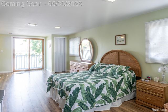 2082 Kingston Street, White Lake Charter Township, MI 48386