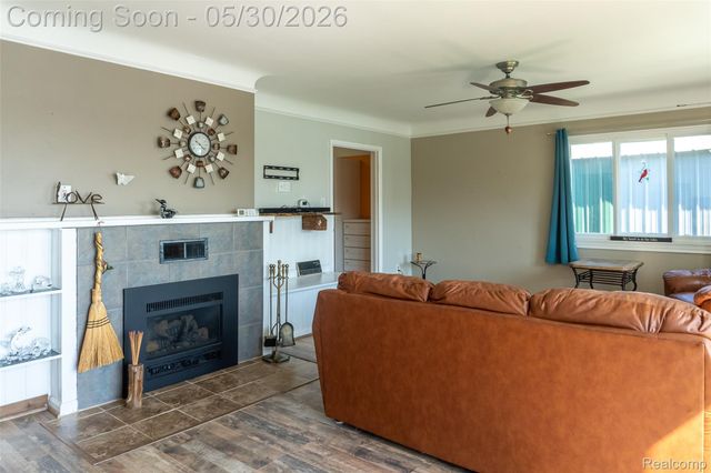2082 Kingston Street, White Lake Charter Township, MI 48386