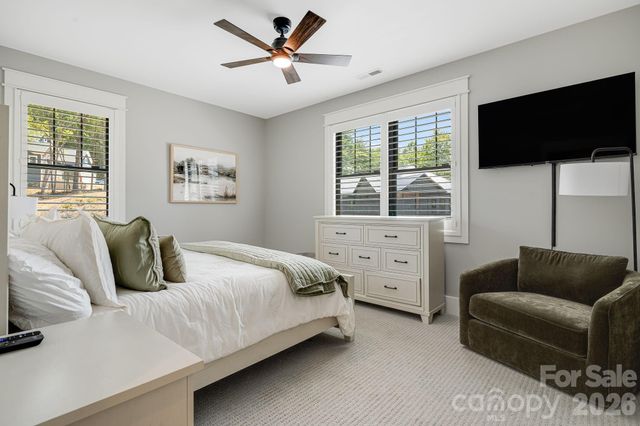 163 Northview Drive, Hendersonville, NC 28791