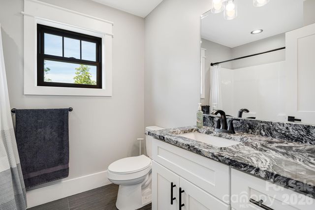 163 Northview Drive, Hendersonville, NC 28791