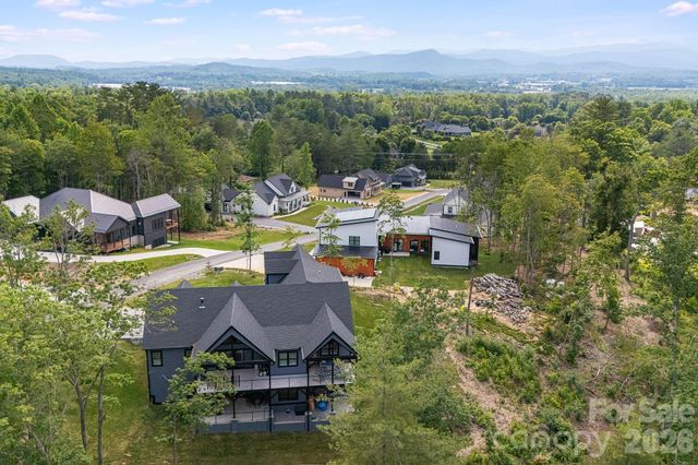 163 Northview Drive, Hendersonville, NC 28791