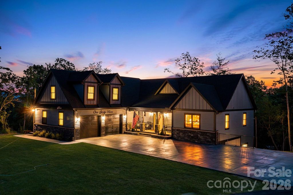163 Northview Drive, Hendersonville, NC 28791