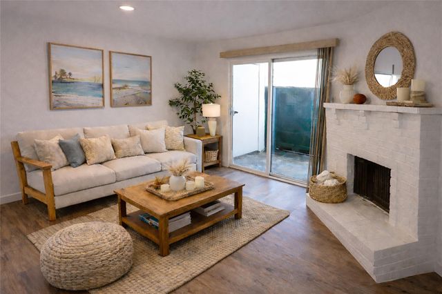 1516 Bay Area Boulevard P19, Houston, TX 77058