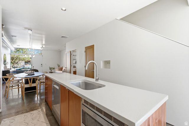 1136 S WEST TEMPLE, Salt Lake City, UT 84101