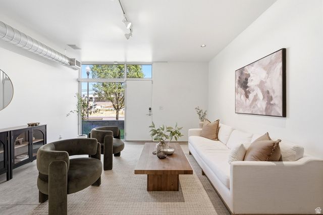 1136 S WEST TEMPLE, Salt Lake City, UT 84101
