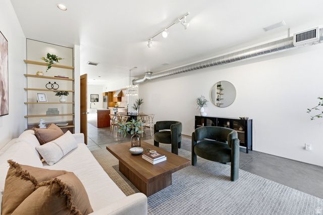 1136 S WEST TEMPLE, Salt Lake City, UT 84101