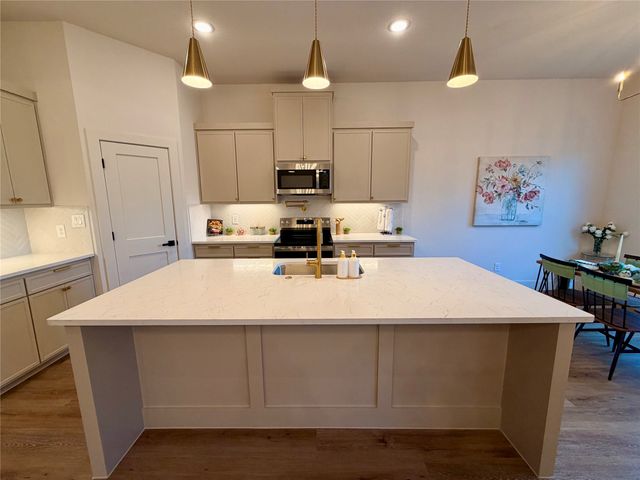 2829 Avenue L, Fort Worth, TX 76105