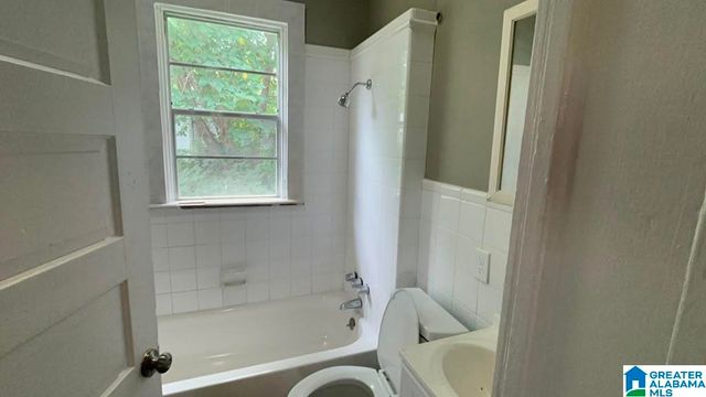 1332 15TH PLACE SW, Birmingham, AL 35211