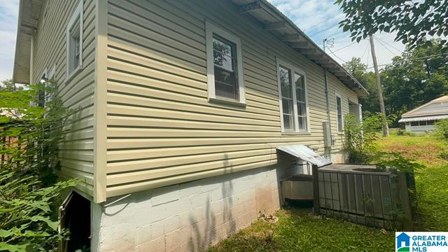 1332 15TH PLACE SW, Birmingham, AL 35211