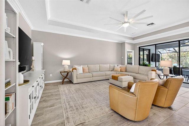 710 ACACIA COURT, Bradenton, FL 34212