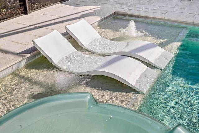 710 ACACIA COURT, Bradenton, FL 34212