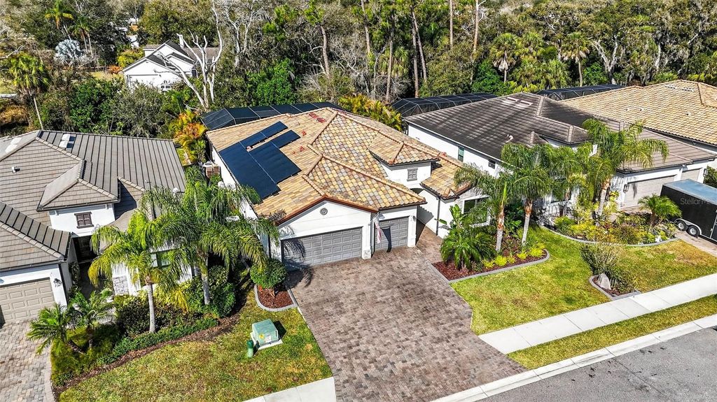 Image 58 of property listing at 710 ACACIA COURT, Bradenton, FL 34212