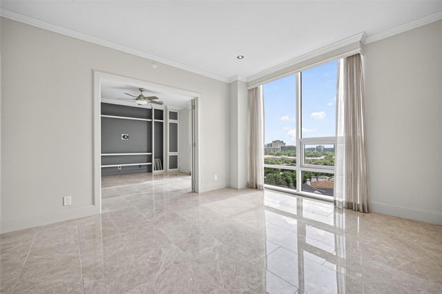 5110 San Felipe 98-91, Houston, TX 77056