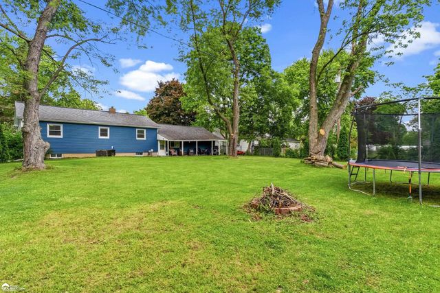 2495 W Wilson Road, Vienna Twp, MI 48420