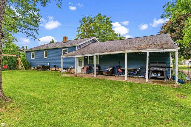 2495 W Wilson Road, Vienna Twp, MI 48420